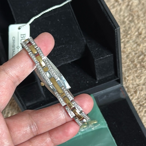 Bulova watch - Picture 8 of 17